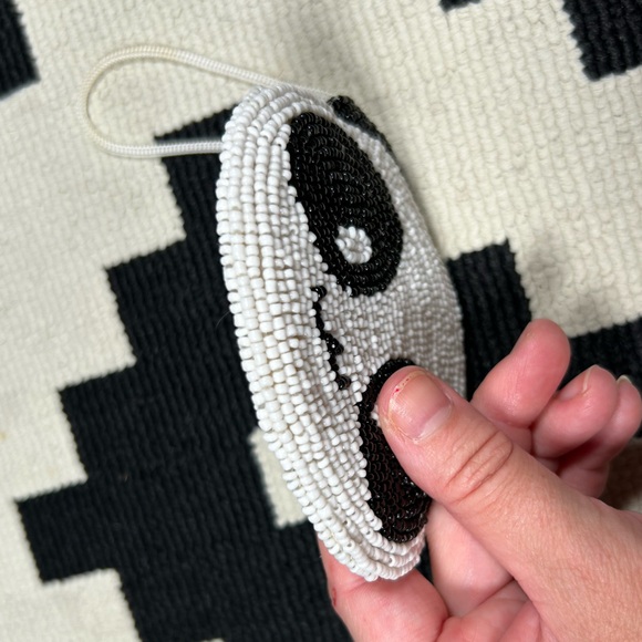 Adorbs, beaded panda, coin purse!! - Picture 5 of 9